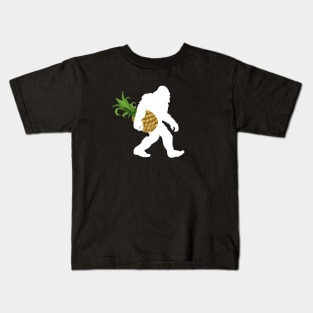 Funny BigFoot Pineapple Christmas Xmas X-Mas Design Gift Idea Kids T-Shirt